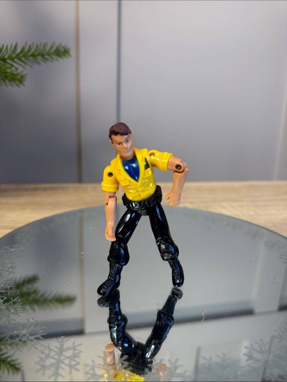 Adventure Wheels Outdoor Adventure Action Figure man Yellow Shirt 4” tall